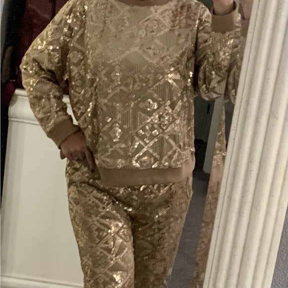 Gold Sequins Velvet 2 piece Large Set - Picture 8 of 8